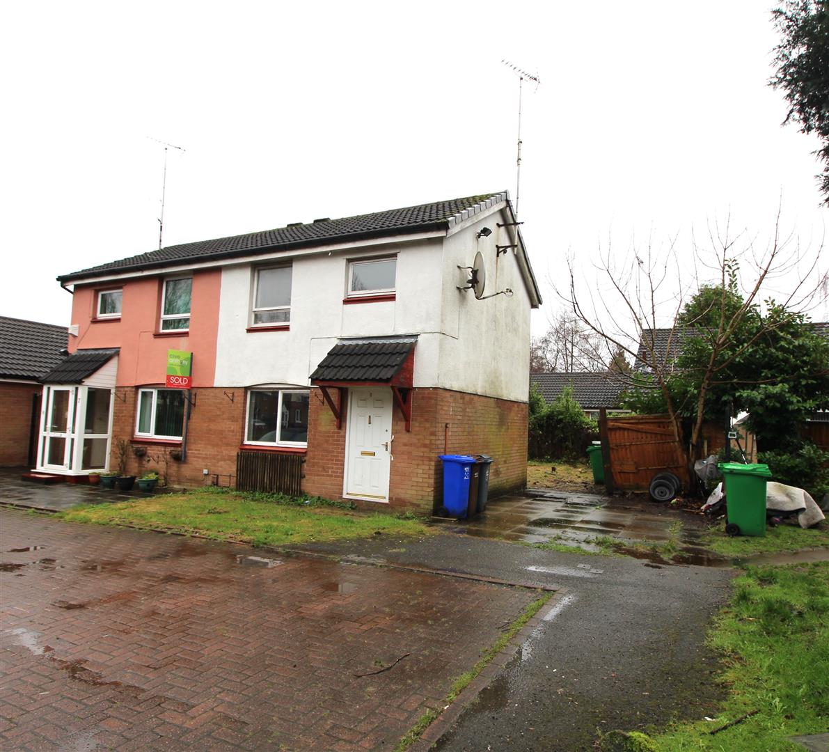 Givendale Drive, Manchester Pearson Ferrier Estate Agents and